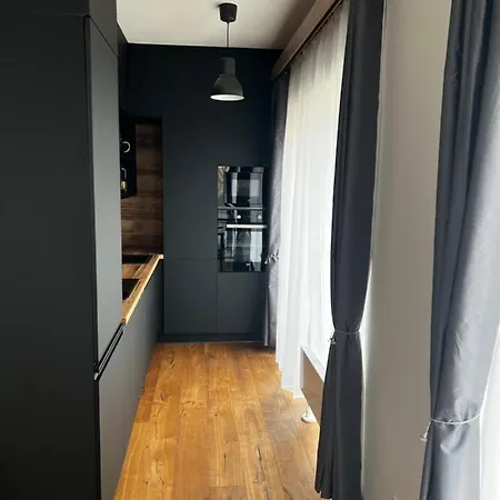 Champion Iii Apartment *