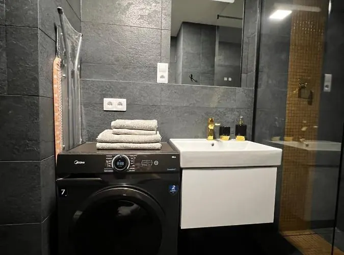 Champion Iii Apartman *